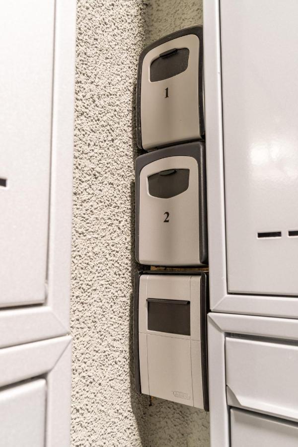 Brand New #31 In Brand New Building With Free Parking In The Center Apartmán Prague